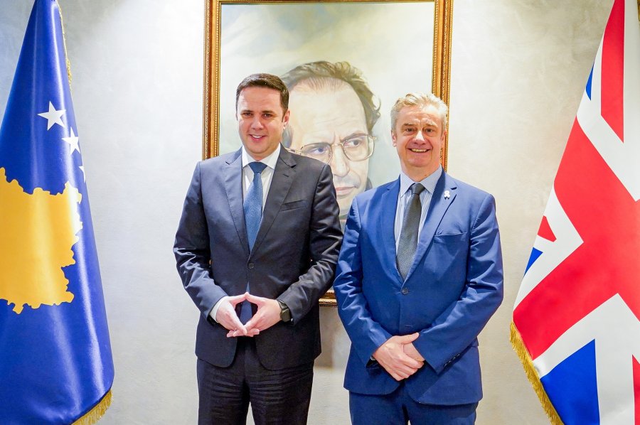 Hargreaves për takimin me Abdixhikun: Diskutuam për formimin e shpejtë të institucioneve pas 28 dhjetorit