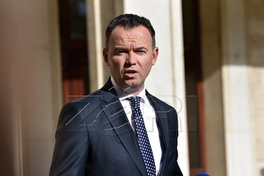 “Lista Guxo do t’i ketë dy ministri”, thotë Peci