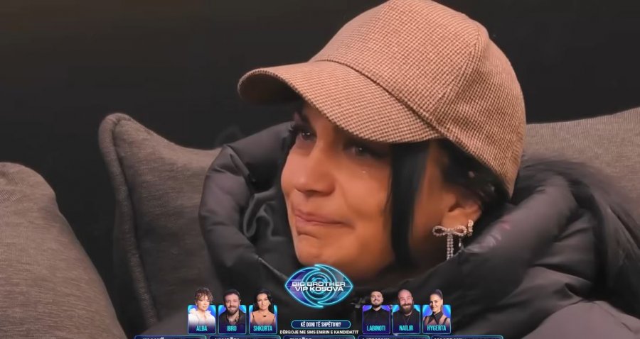 Shkurta qan me dënesë: 7 vjet kom flejtë nëpër zyra, edhe byrekun e kom nda me tjetrin