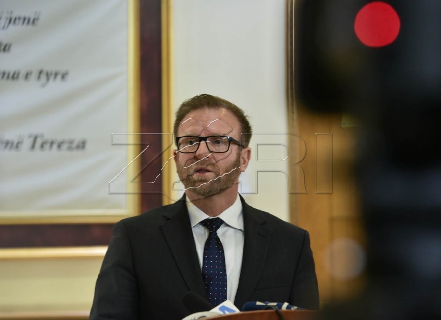 Abazi  Konstituimi i Kuvendit do të jetë  sa për sy e faqe   skenari po çon në zgjedhje të reja