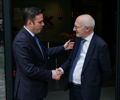 Abdixhiku takon ambasadorin e Francës, diskutojnë për zgjedhjet e 28 dhjetorit