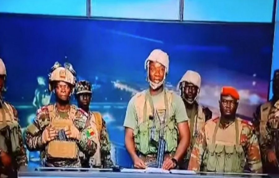 Grusht shteti në Benin, ushtria del në televizion dhe pretendon kontrollin