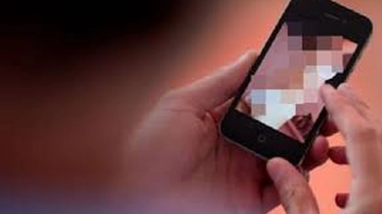 shantazhonte-djemte-me-profile-false-e-foto-intime-dhe-u-merrte-deri-ne-1000-euro-arrestohet-i-riu