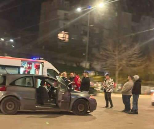 Aksident te “Rruga B” në Prishtinë, në vend të ngjarjes arrijnë policia dhe ambulanca