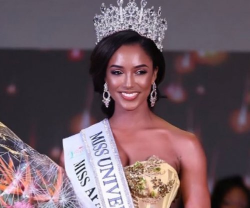 Aksidenti i rëndë i Miss Xhamajkës, u rrëzua gjatë provave dhe pësoi lëndime