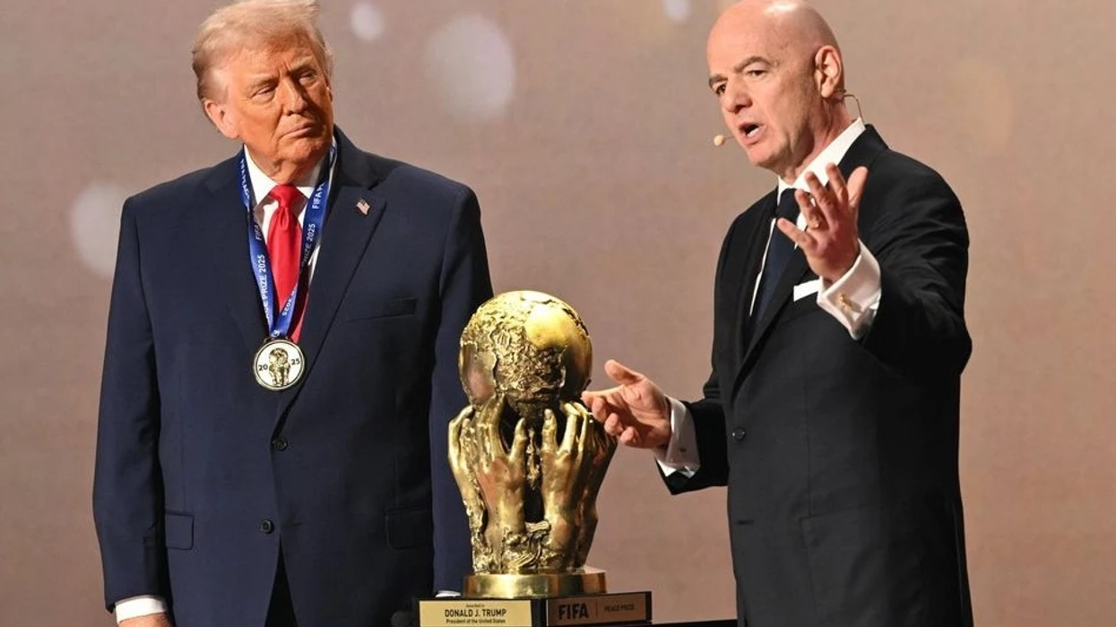 Gianni Infantino akuzohet për shkelje të kodit të FIFA-s, ka të bëjë me Trumpin