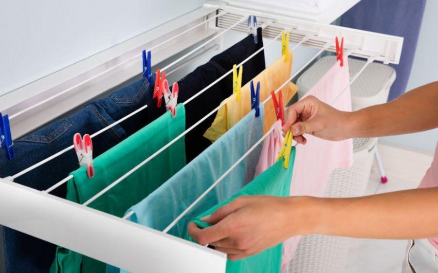 mos-e-beni-kete-gabim-kur-i-thani-rrobat-brenda-ne-shtepi