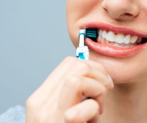 Mungesa e kujdesit prish dhëmbët tuaj, ja kur nis pastrimi i tyre