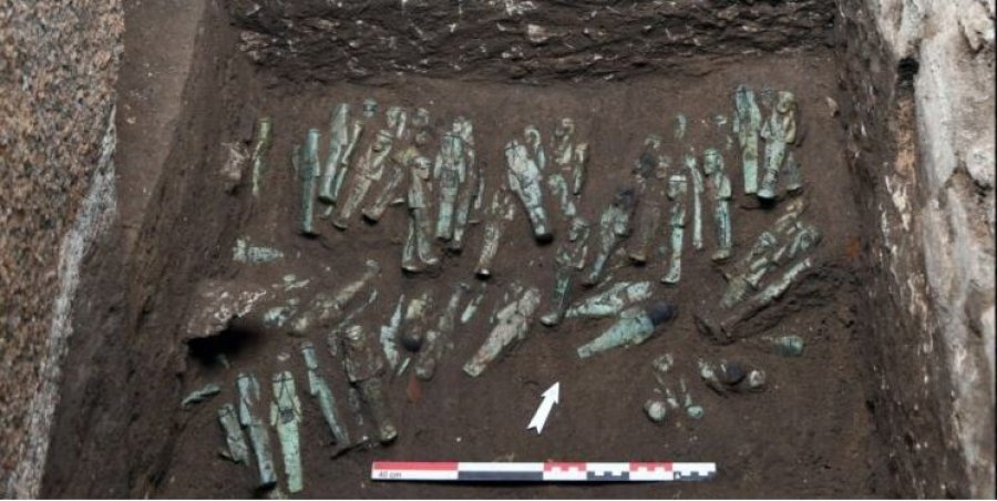 Zbulim i rrallë në Egjipt  gjenden 225 statuja brenda varrit të një Faraoni