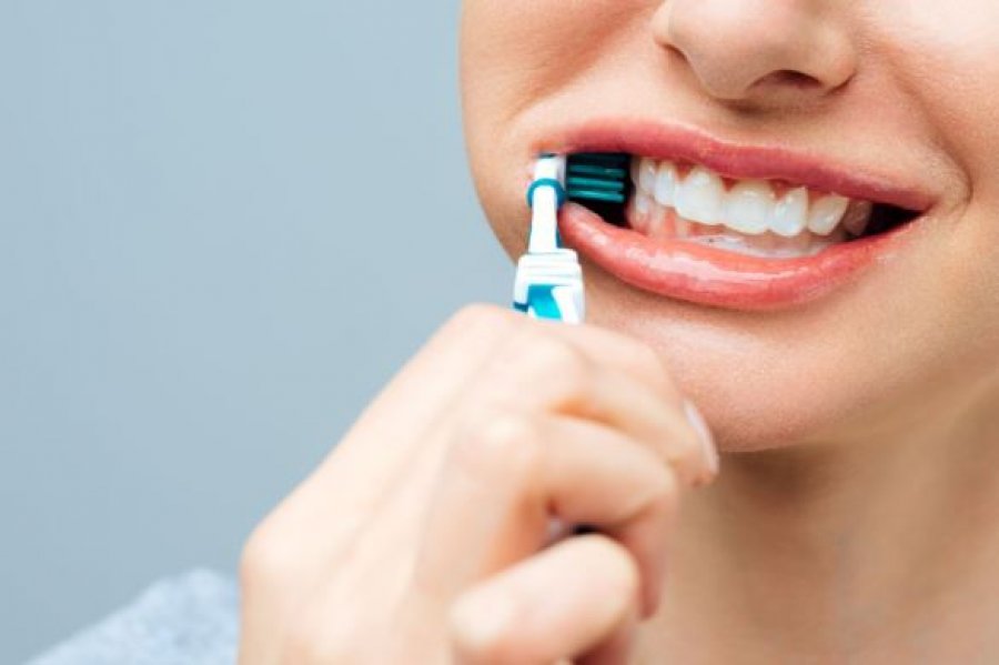 mungesa-e-kujdesit-prish-dhembet-tuaj-ja-kur-nis-pastrimi-i-tyre