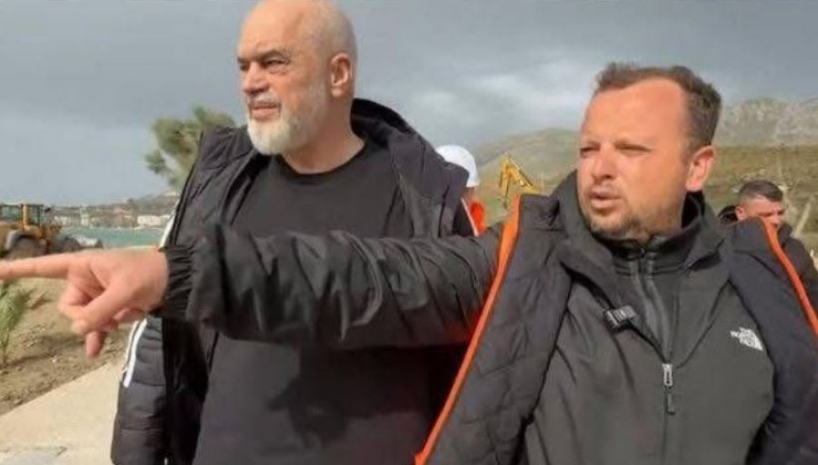 Jep dorëheqje nënkryetari i bashkisë së Vlorës