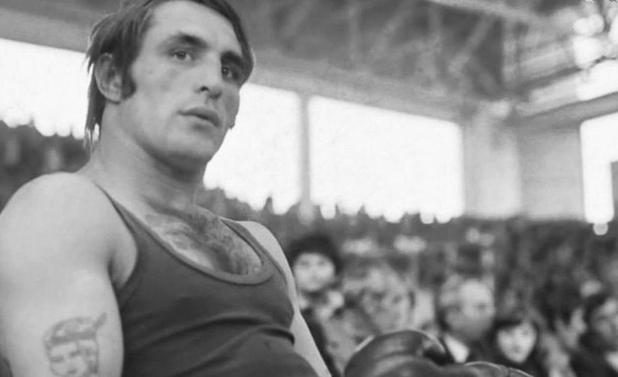 abdixhiku-shpreh-ngushellime-familjes-se-nazif-gashit-kontributi-i-tij-do-te-mbetet-i-paharrueshem