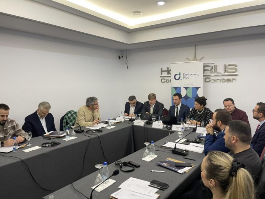 Raporti “Kostoja e Politikës në Kosovë”, mbi 12 mijë euro shpenzime për t’u bërë deputet