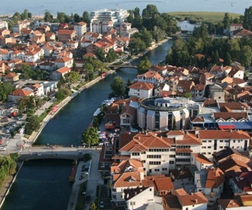 Struga në bllokadë politike, kush e ka fajin?