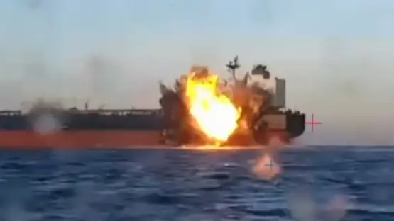 Ukraina thotë se ka goditur dy anije ruse që transportonin pajisje ushtarake në Detin Kaspik