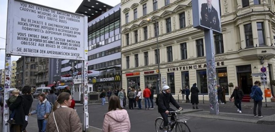 Gjermani  popullsia po plaket me ritme të shpejta