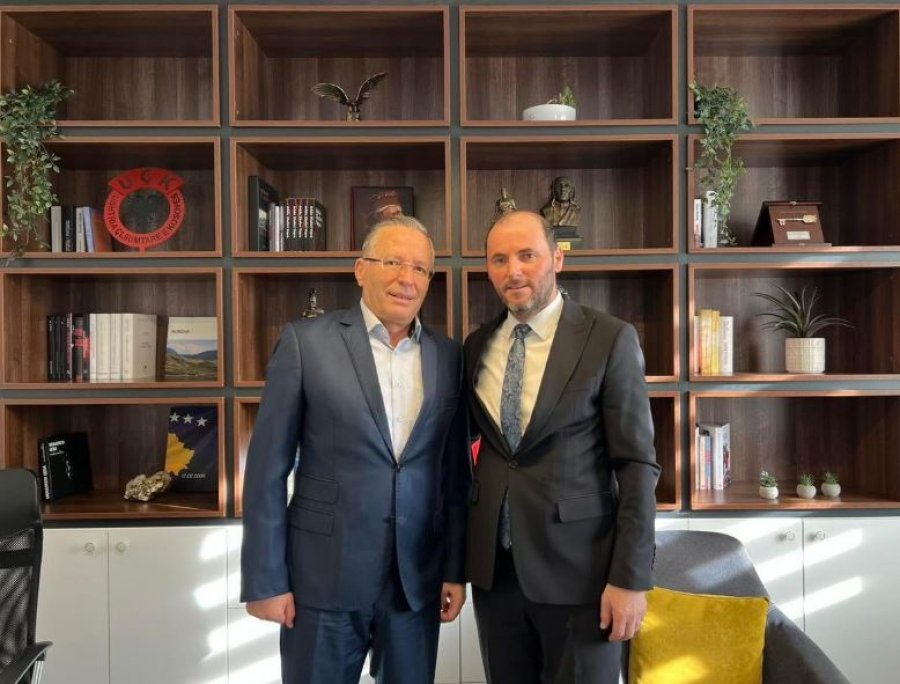 Murtezaj  Përkrah kryeministrit të ardhshëm Hamza  për një ekonomi të fortë dhe paga të larta