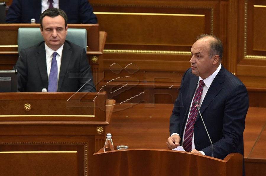 Enver Hoxhaj  Kurti po i ikën përgjegjësisë për Listën Serbe