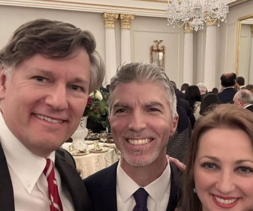 Ambasadori Dugolli në Washington takoi zëvendës-sekretarin e Shtetit