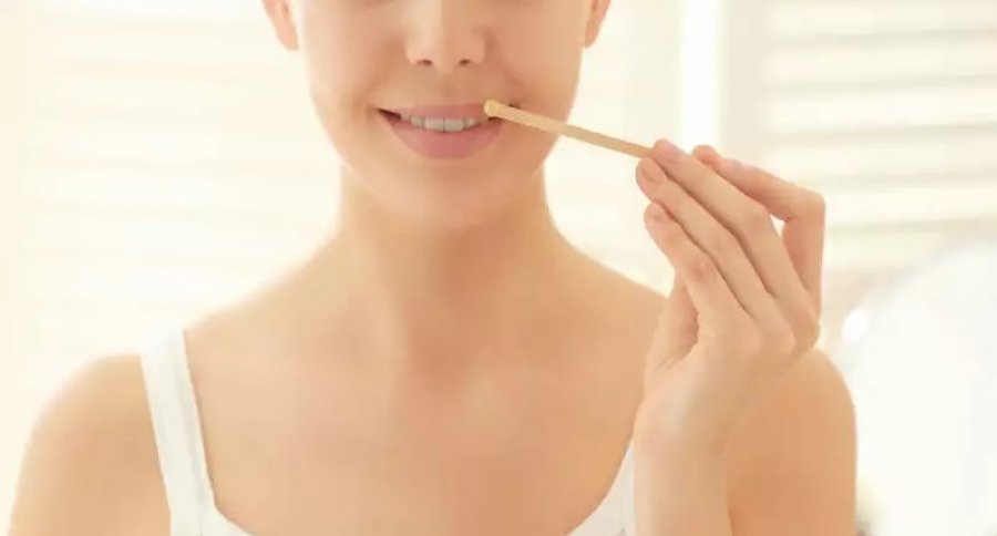 si-te-largoni-qimet-e-fytyres-per-15-minuta-vetem-me-tre-perberes