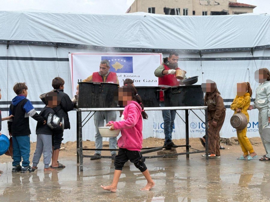 Ndihma humanitare e Kosovës mbërrin në Gaza, nis shpërndarja për familjet në nevojë