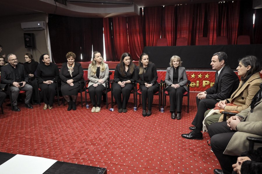 Kurti vizitoi për ngushëllime familjen Bllaca