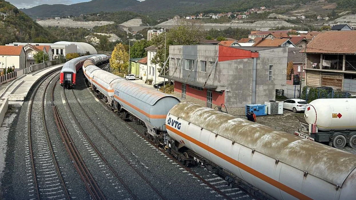 Shkarkimi i cisternave të gazit në stacionin e Hanit të Elezit, ARH-ja thotë se ishte veprim i kontrolluar dhe i ligjshëm