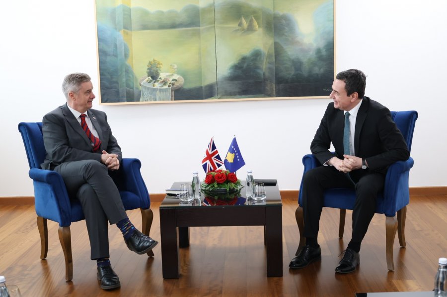 Ambasadori Hargreaves shkon për vizitë te Kurti me një sërë kërkesash