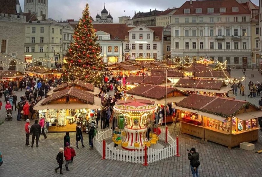 Shqiptarët po preferojnë më shumë që festat e fundvitit t i festojnë jashtë vendit