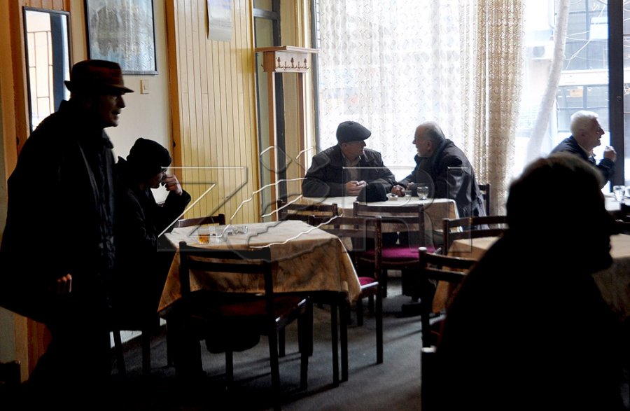 Puna e padukshme  Në Ballkan numri i të moshuarve po rritet  ndërsa kujdesi po zvogëlohet