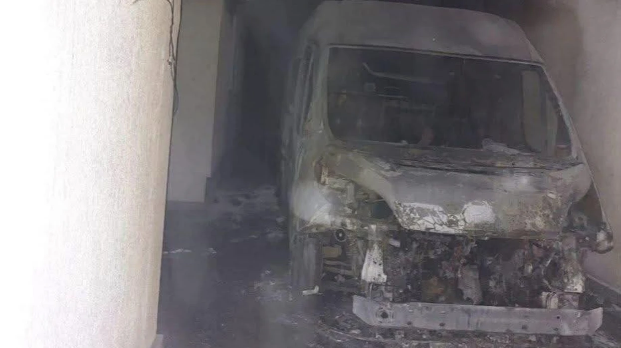 Arrestohet i dyshuari për zjarrvënie në autoambulancën e QMF-së në Ratkoc