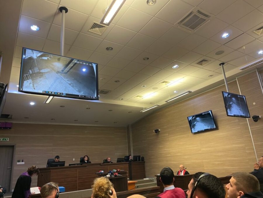 Darka e fundit që Naimi ia organizoi Liridonës para vrasjes, në Gjykatë shfaqet momenti kur ia bën me shenjë Granitit