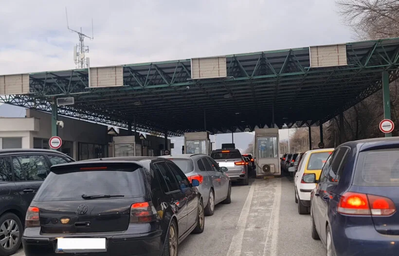 QKMK paralajmëron bllokadë të rrugës afër kufirit Kosovë–Serbi, apelon qytetarët të përdorin rrugë alternative