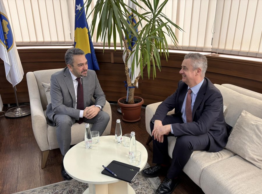 ambasadori-britanik-vlereson-perpjekjet-e-kqz-se-per-zgjedhje-te-qeta-me-28-dhjetor