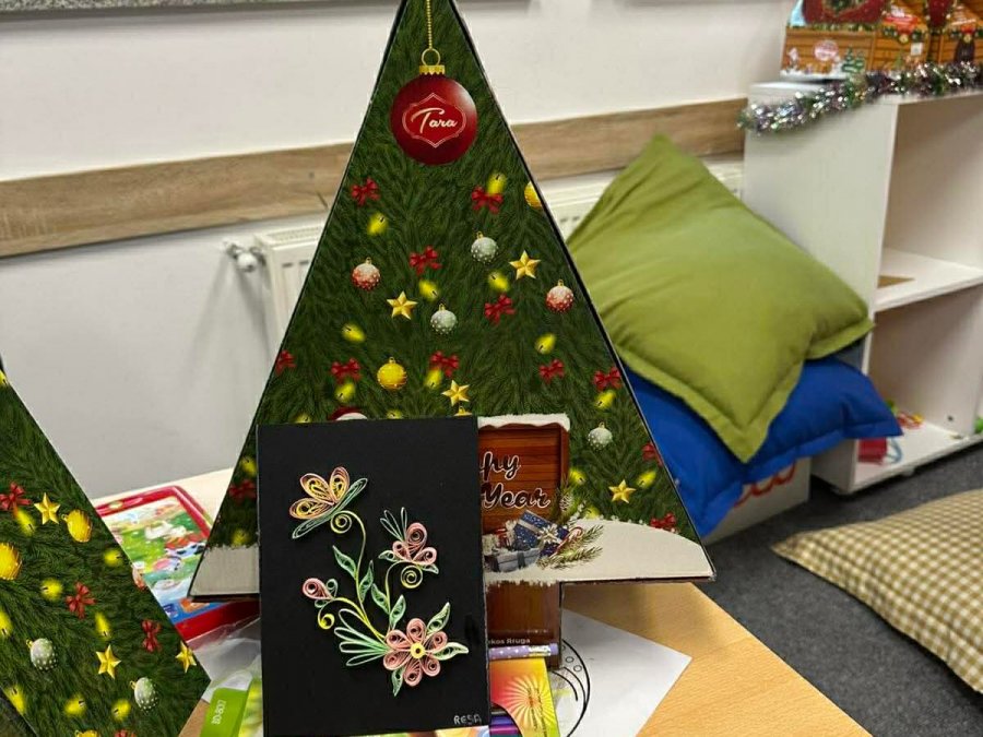 Të burgosurat në Lipjan ndajnë dhurata për nxënësit me nevoja të veçanta