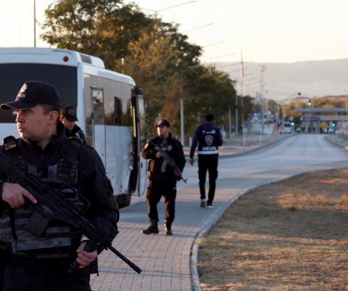 Turqia arreston 115 anëtarë të ISIS-it, planifikonin sulme për Vitin e Ri