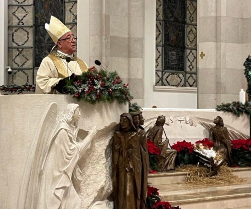 Mesha e Krishtlindjes në Prishtinë, të pranishëm edhe Konjufca, Rama e Haxhiu