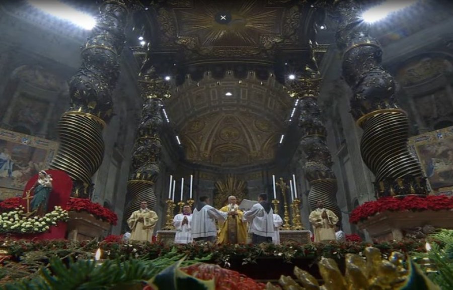 Papa Leo XIV mban Meshën e parë të Krishtlindjes që nga marrja e detyrës