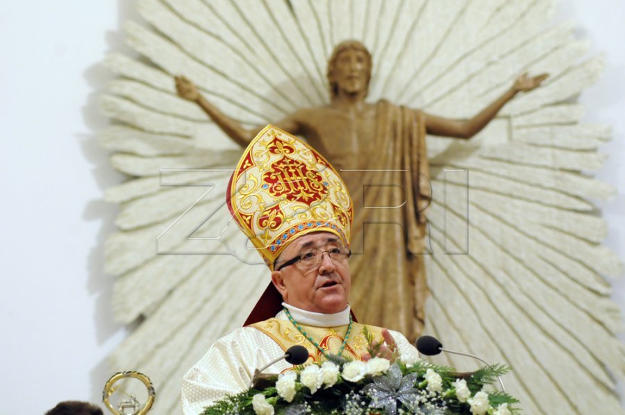 Nga politika te paqja e dashuria   mesazhi i plotë i ipeshkvit Dodë Gjergji për Krishtlindje