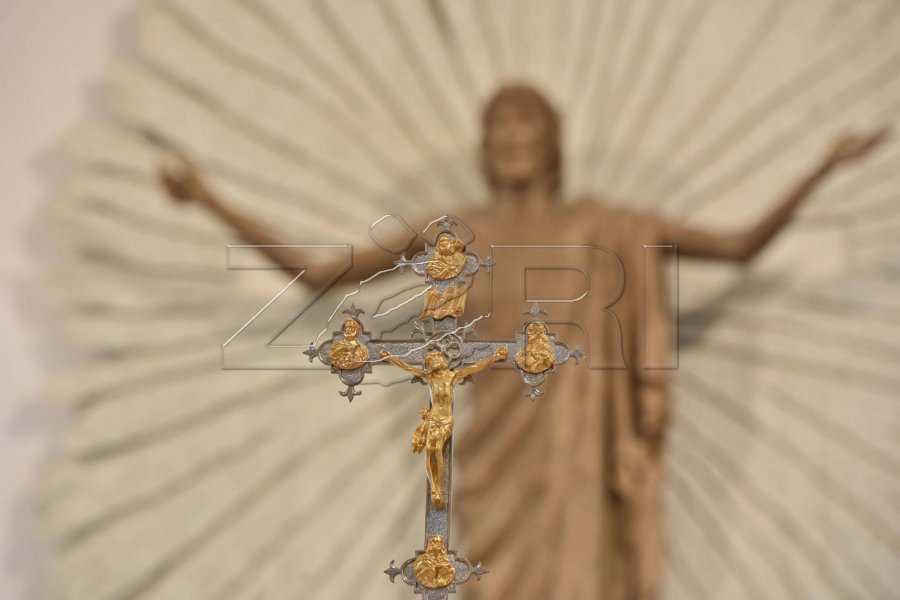 abdixhiku-uron-krishtlindjet-kosova-eshte-shembull-i-harmonise-fetare