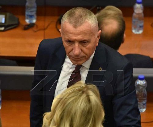 Banka në Serbi po i refuzon donacionet nga Kosova për shqiptarët në Luginë, reagon Kamberi