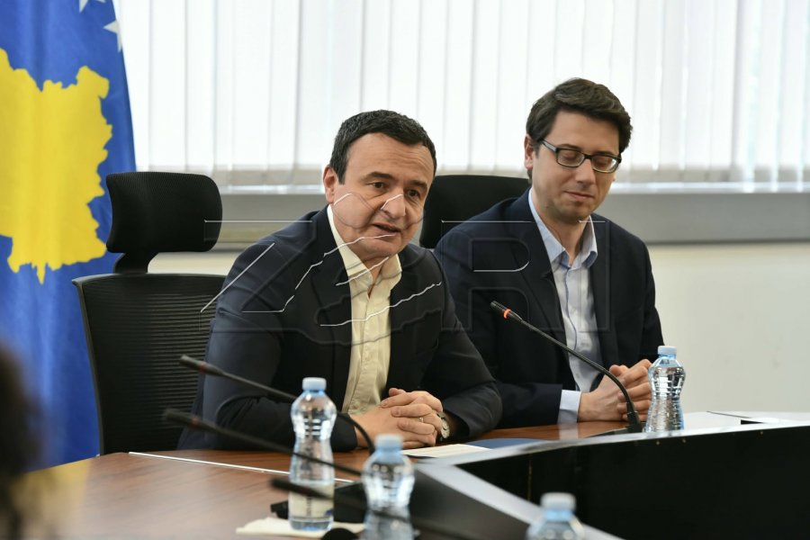 prezantohet-bursa-e-mobilitetit-per-qasje-te-barabarte-ne-arsim-kurti-do-ta-dyfishojme-buxhetin-per-bursa