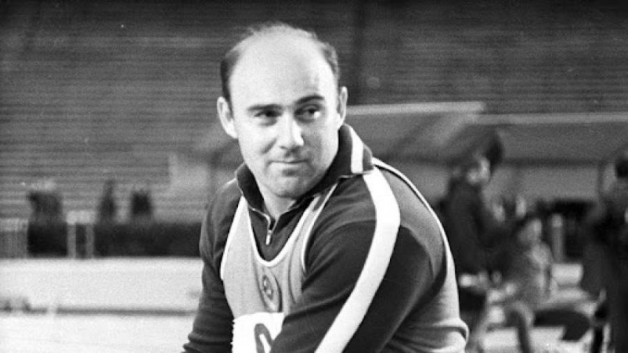 Vdes mbajtësi i rekordit botëror të hedhjes së çekiçit, Anatoly Bondarchuk 