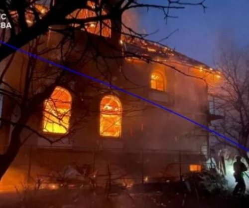 Sulmi masiv rus vret një person dhe plagos dhjetëra, një e treta e Kievit pa rrymë