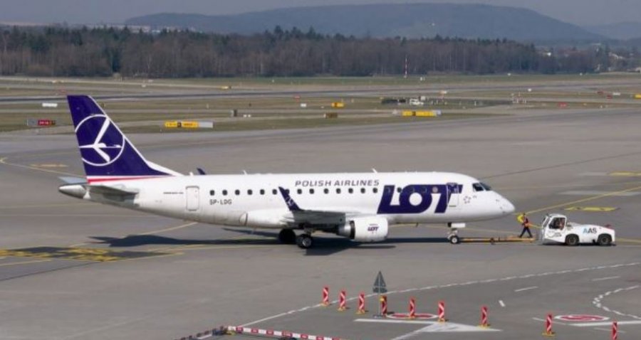 Polonia mbyll aeroportet për shkak të sulmeve ruse në Ukrainë
