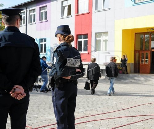 Hoxha: Situata zgjedhore në Kosovë e qetë, 22 raste të trajtuara nga Policia