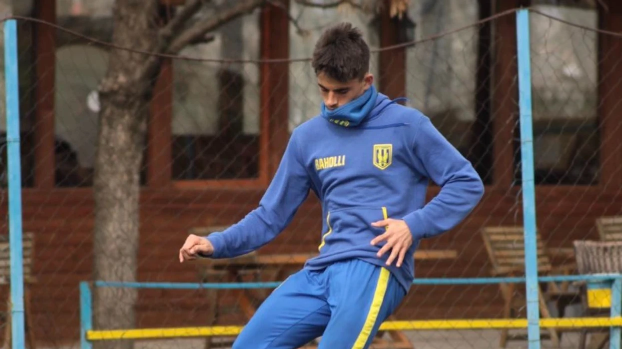 Zyrtare: FC Prishtina përforcohet me mesfushorin që shkëlqeu në Ligën e Parë, Arjol Bllaca 