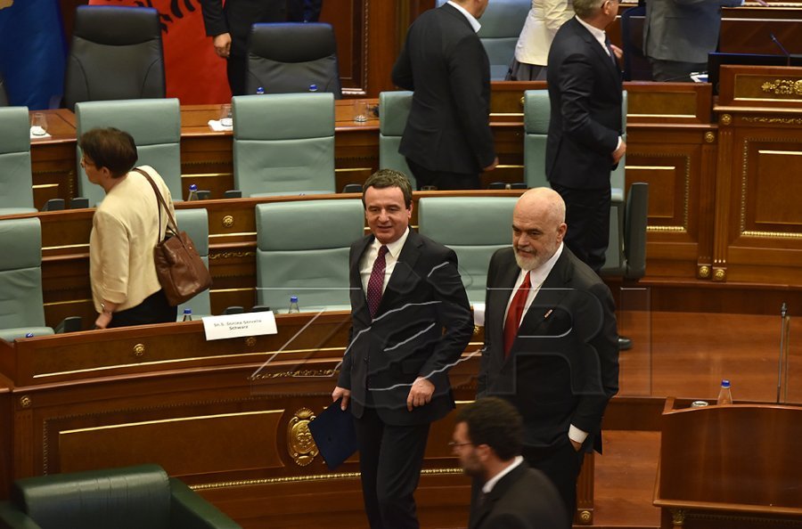 Rama uron Kurtin për fitoren në zgjedhjet e jashtëzakonshme