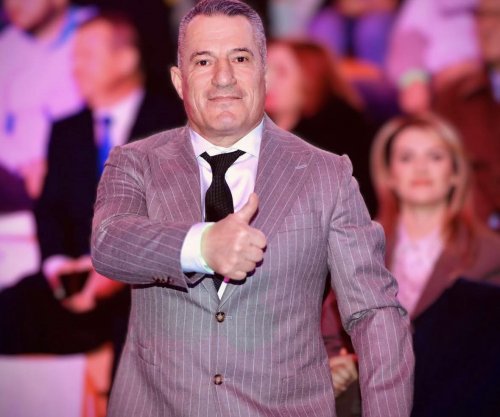 Ragip Xhaka dorëhiqet nga posti i kryetarit të PDK-së në Zvicër