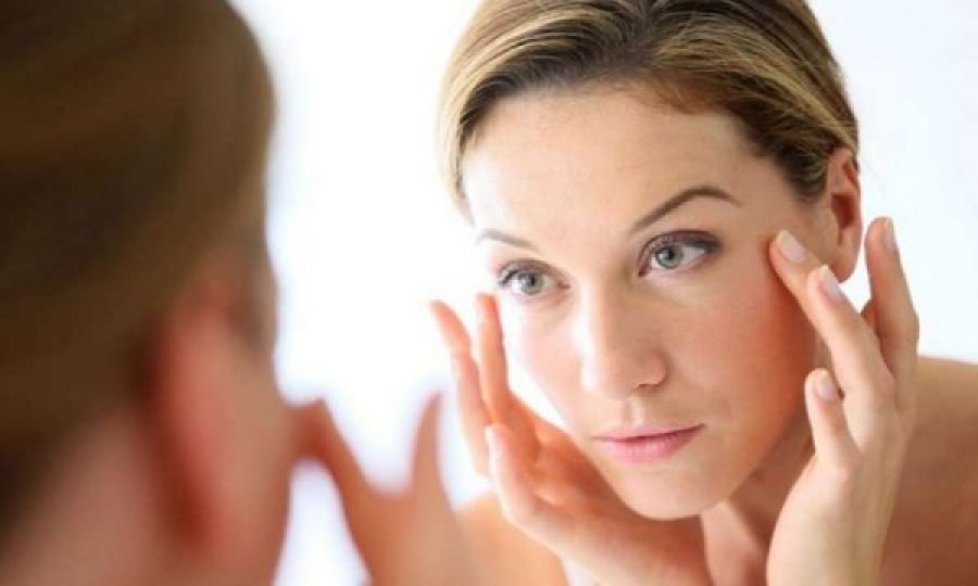 pese-superushqimet-qe-luftojne-gjurmet-e-moshes